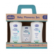 CHICCO BABY MOMENTS SET BAGNOSCHIUMA PELLI DELICATE 200 ML + SHAMPOO PELLI DELICATE 200 ML + ACQUA DI COLONIA BABY SMELL PELLI DELICATE 100 ML