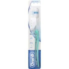 ORALB INDICATOR SPAZZOLINO MANUALE TESTINA MEDIA DIMENSIONE 40